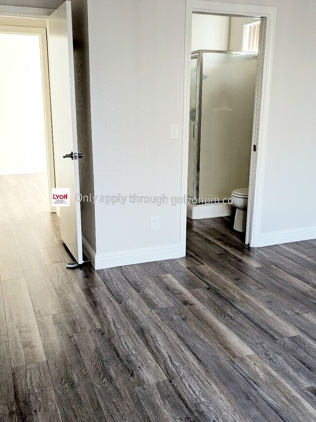 Building Photo - Cute and Cozy Home in Antelope!!!