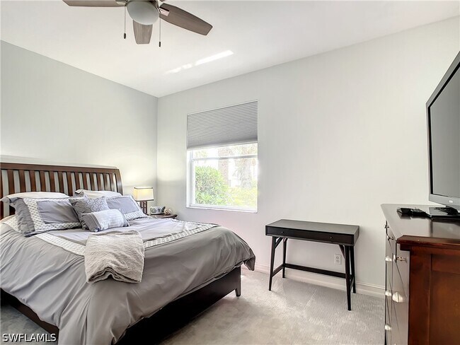 Building Photo - 725 Mainsail Pl