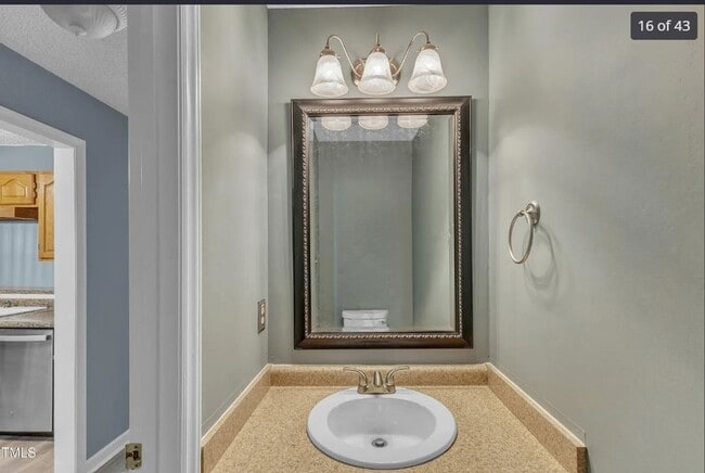 Building Photo - 4658 Fawnbrook Cir