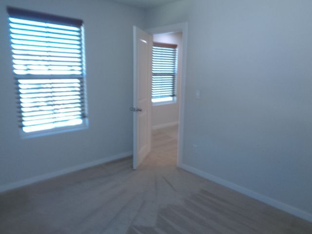 Building Photo - 200 Candela Cir