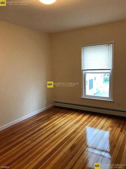 Building Photo - 65 Wareham St