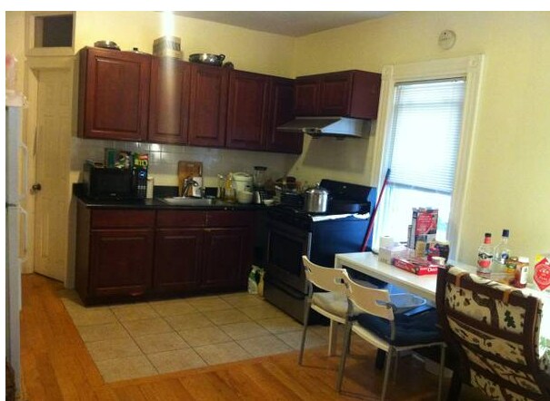 Building Photo - 16 Copenger St