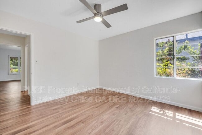 Building Photo - 1536 Madrona Ave