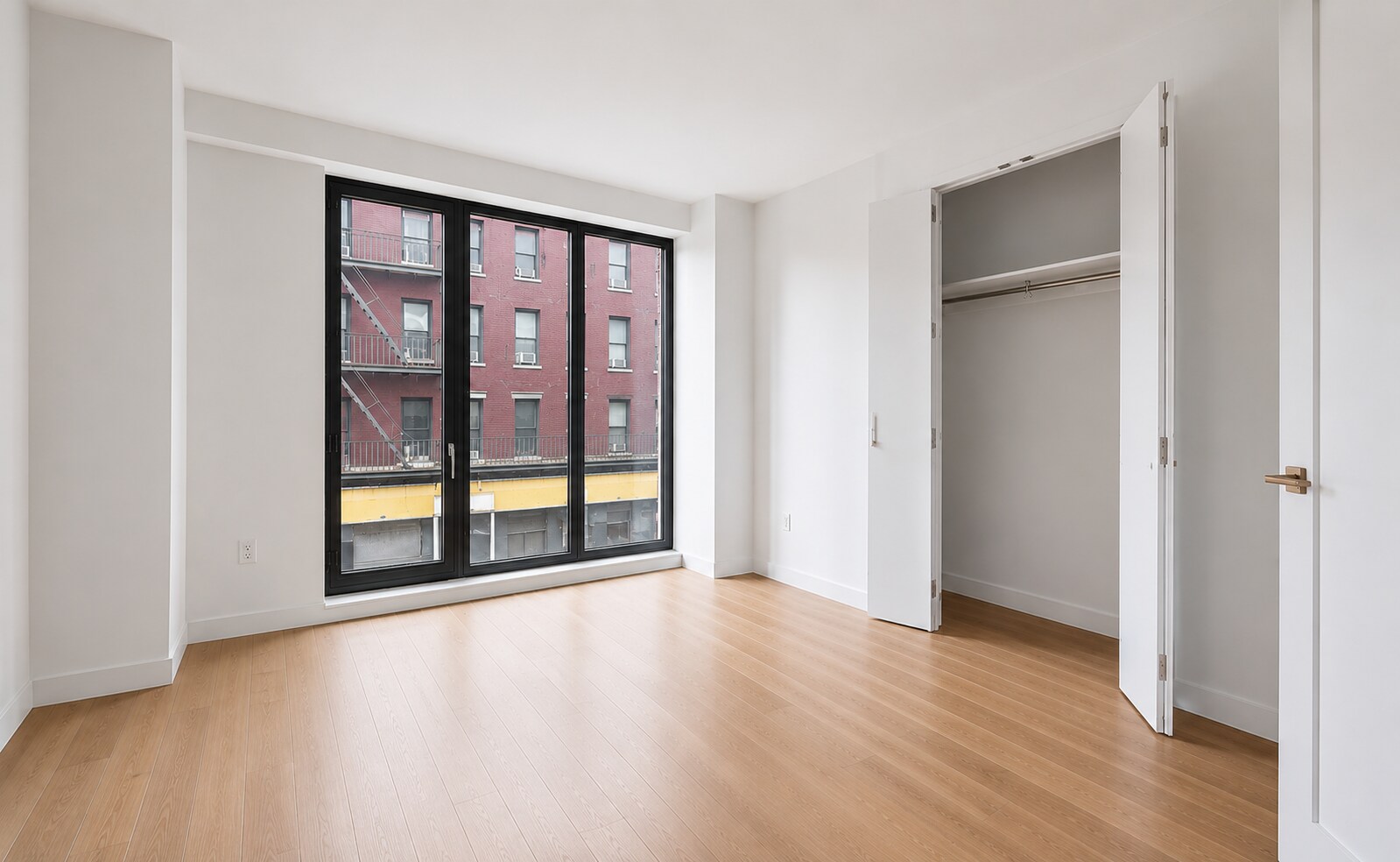 Building Photo - 446 W 44th St