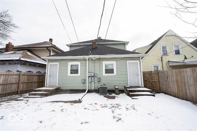 Building Photo - 264 N Holmes Ave