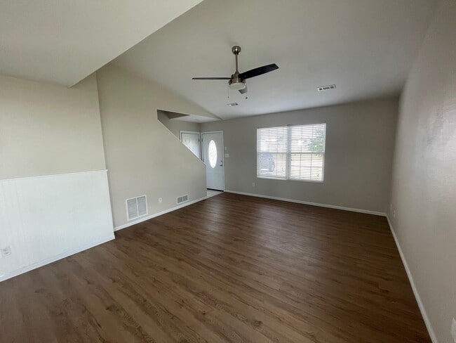 Building Photo - 1512 Typhoon Ct