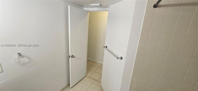 Building Photo - 9001 Wiles Rd