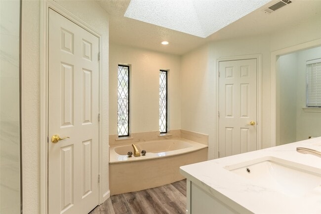 Building Photo - 5201 Rustle Leaf Dr