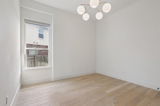 Building Photo - 4025 Lazy River Bend