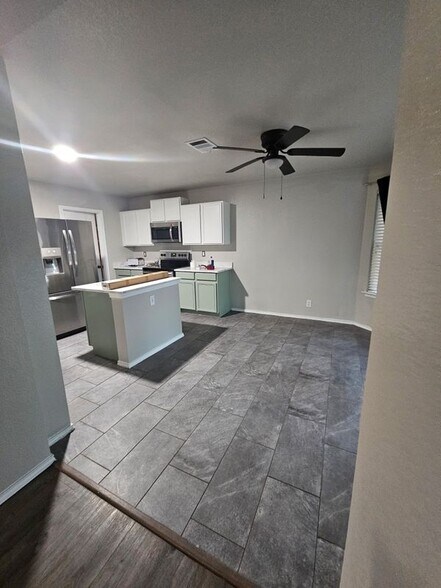 Building Photo - 316 Cordero Dr