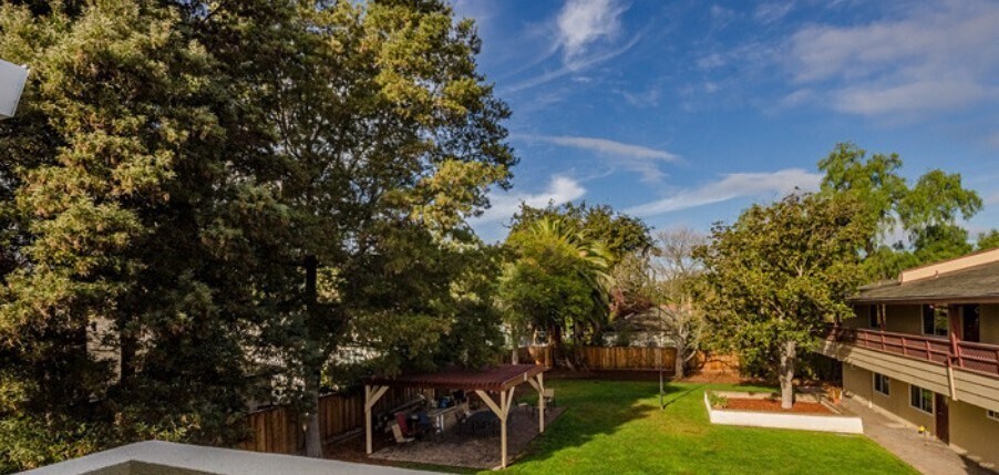 Building Photo - 382 Curtner Ave