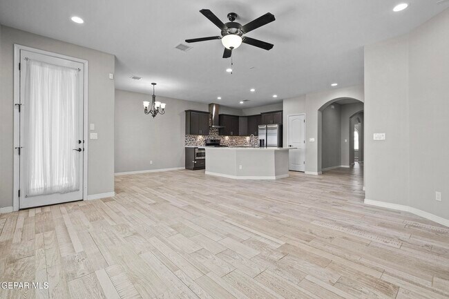 Building Photo - 13440 Emerald Ranch Ln