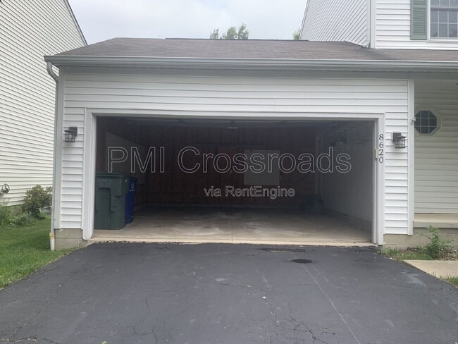 Building Photo - 8620 Olenbrook Dr
