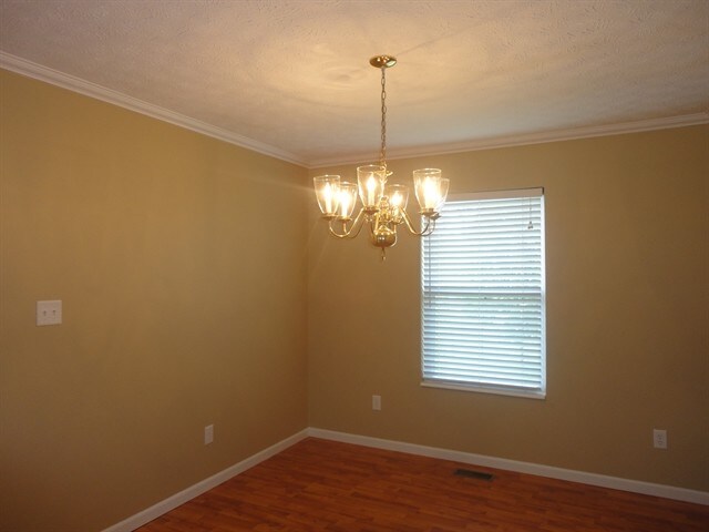 Building Photo - 6203 Wellington Place
