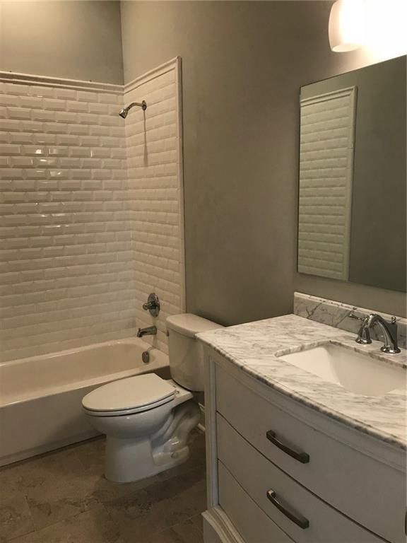 Building Photo - 1280 Arkwright Pl SE