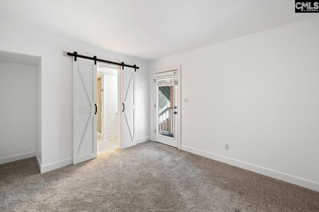 Building Photo - 669 Palisades Dr