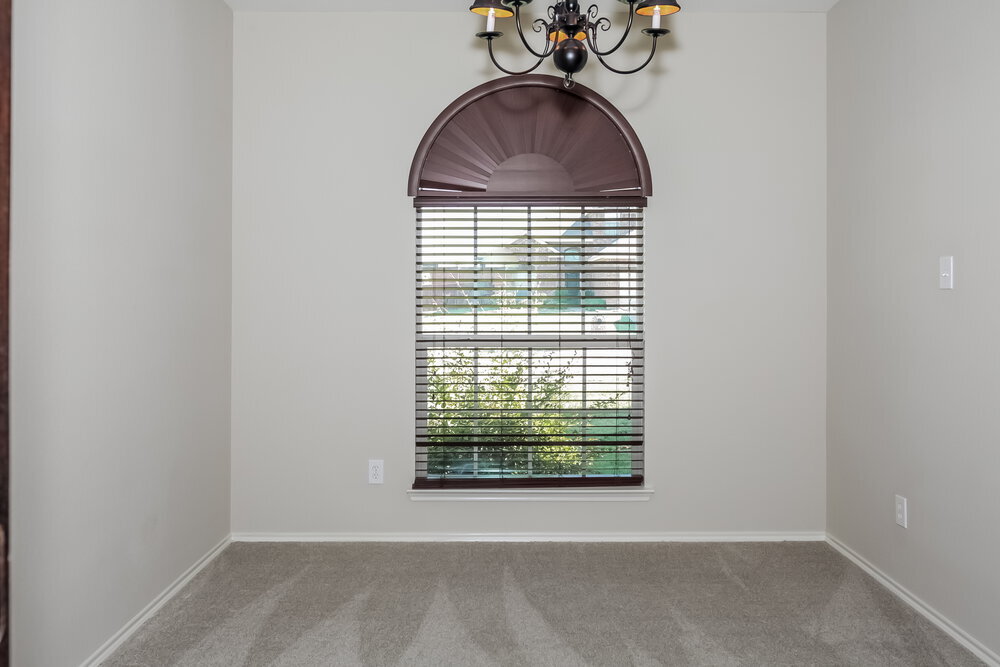 Building Photo - 1082 Carpenter Ct