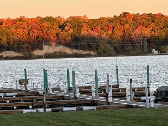 Building Photo - 265 Bay Village Dr