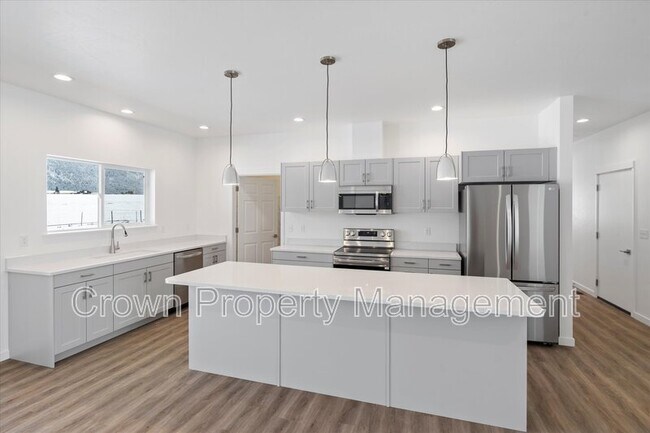 Building Photo - 133 Bench Run