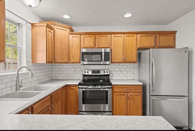 Building Photo - 3905 Jungle Tree Dr