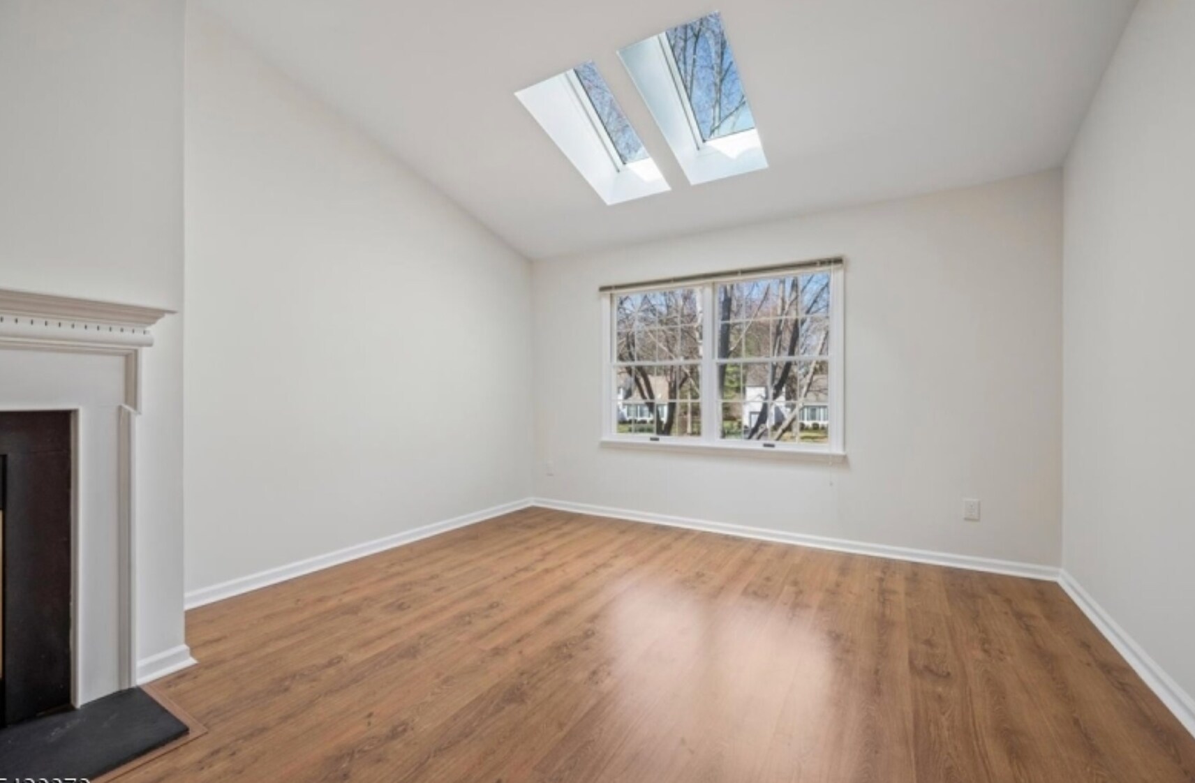 Building Photo - 20 Alexandria Way