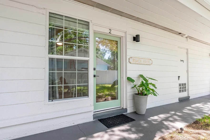 Building Photo - 2441 Granada Ave