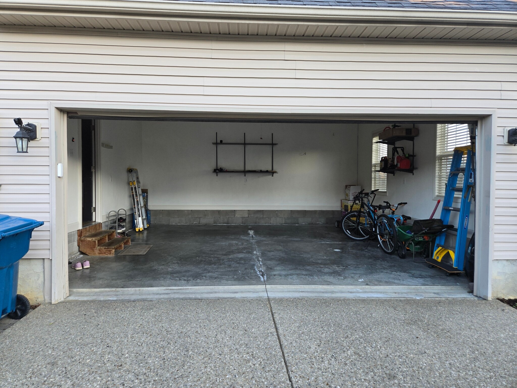 Building Photo - 17001 Piton Way