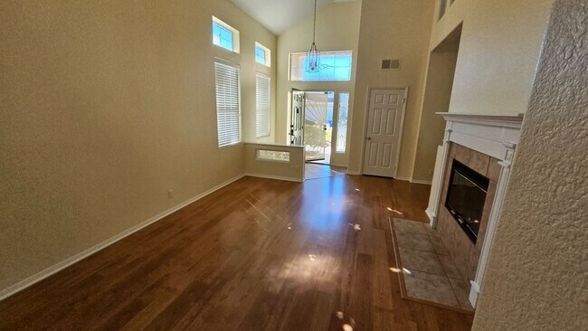 Building Photo - SCRIPPS RANCH / SAN DIEGO - Nice 4 Bedroom...
