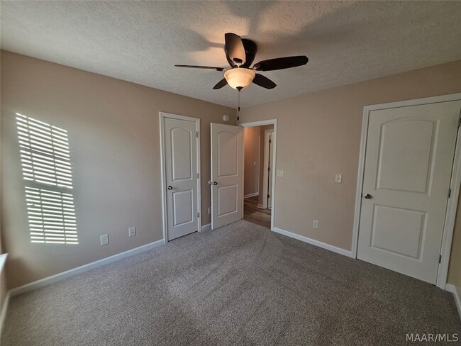 Building Photo - 6136 Old Post Lane