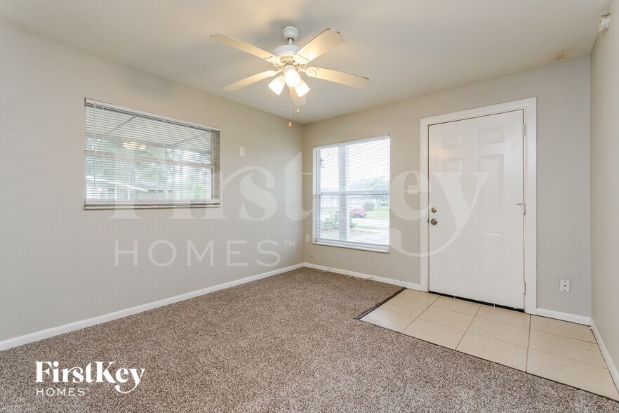 Building Photo - 431 Gilman Cir