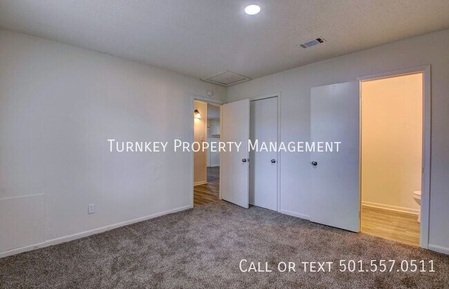 Building Photo - 8819 Tanya Dr