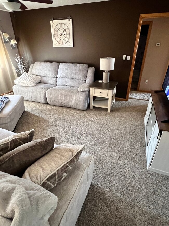 Building Photo - 133 Tanager Path