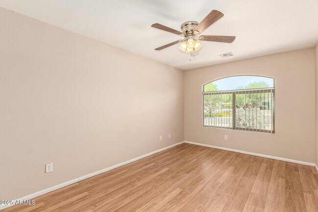 Building Photo - 28916 N Nobel Rd