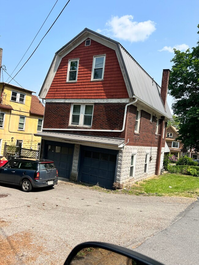 Primary Photo - 1158 Boyd Ave