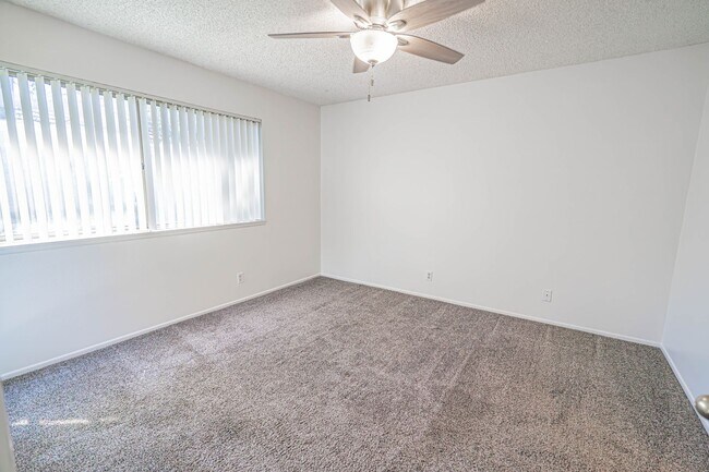 Building Photo - Spacious 1-Bedroom Condo with Loft PLUS Bonus Room in Valencia's Arbor Park Community!