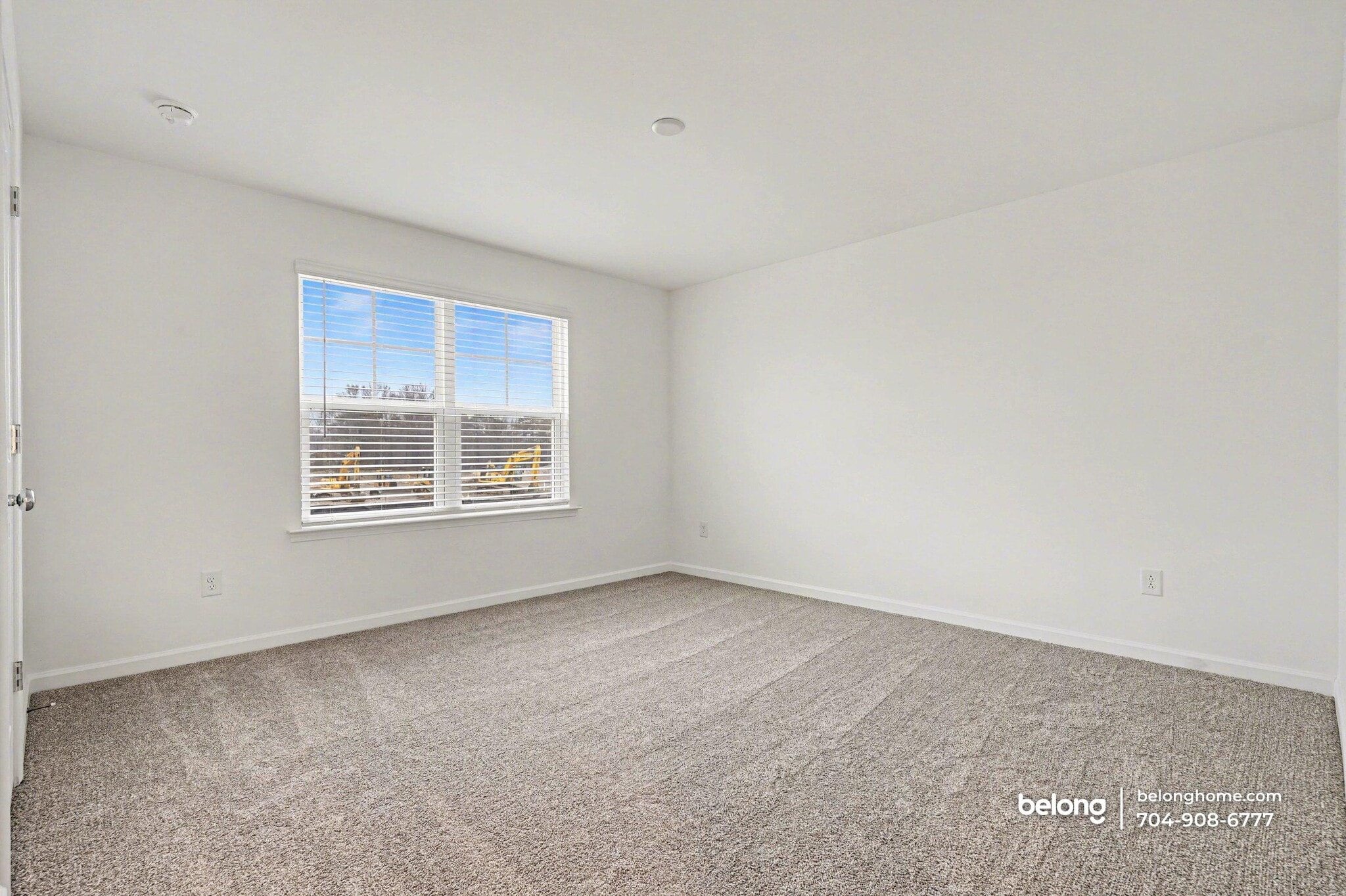 Building Photo - 1817 Riverbend Ave