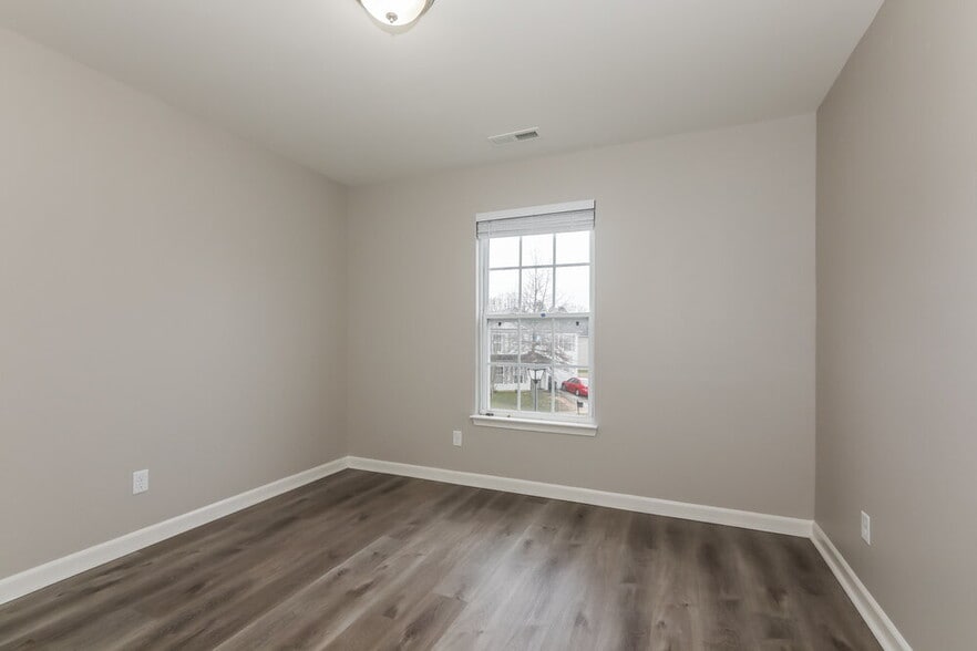 Building Photo - 2604 Dapple Ct