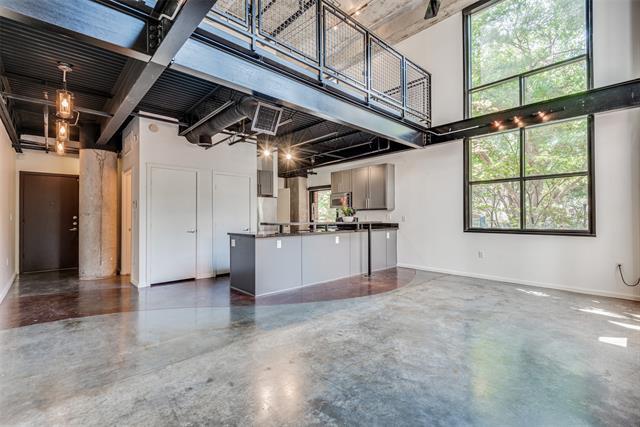 Building Photo - 3110 Thomas Ave