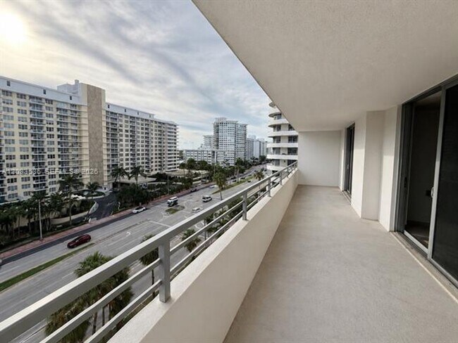 Building Photo - 5555 Collins Ave