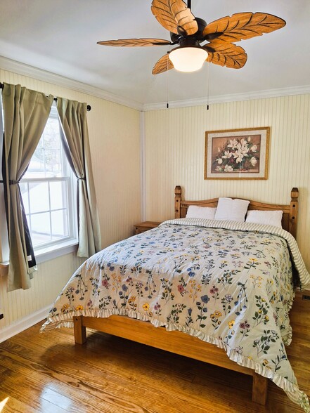 Building Photo - 108 E Park Ave