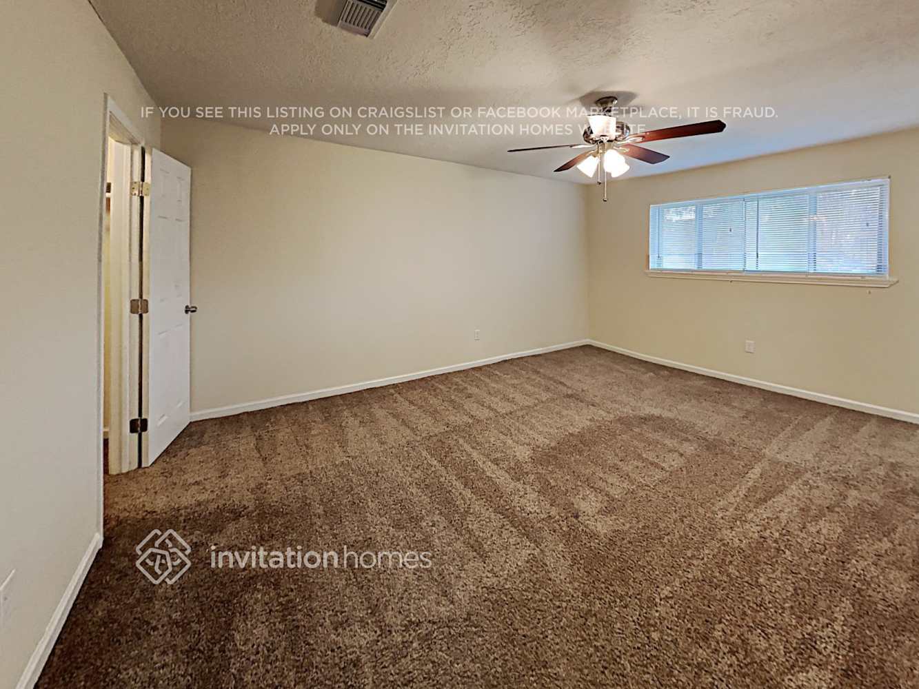 Building Photo - 16422 Oxnard Ln