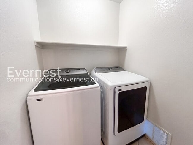 Building Photo - 6598 Fielding Terrace