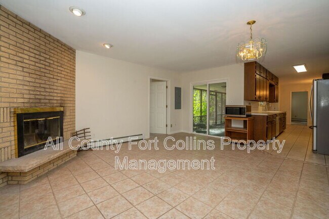 Building Photo - 508 Louise Ln