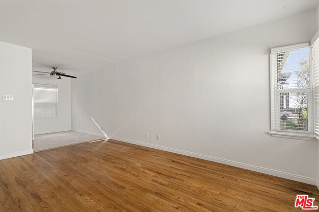 Building Photo - 1/2 Ocean Park Blvd