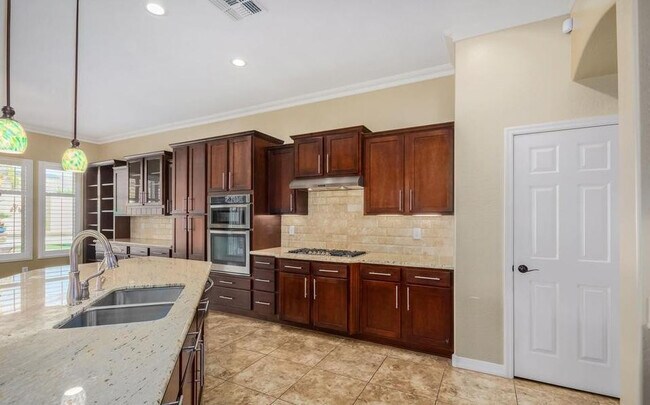 Building Photo - 14892 Aldea Dr N