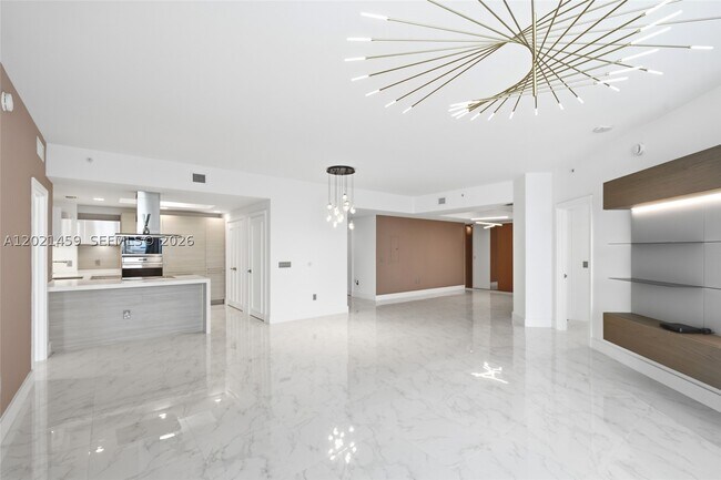 Building Photo - 17301 Biscayne Blvd
