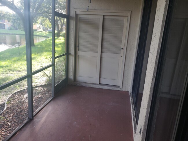 Building Photo - 3860 Coral Tree Cir