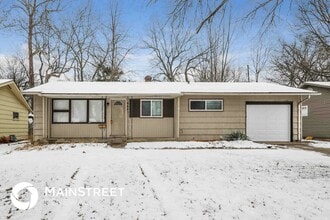 Building Photo - 8003 E 90th Terrace