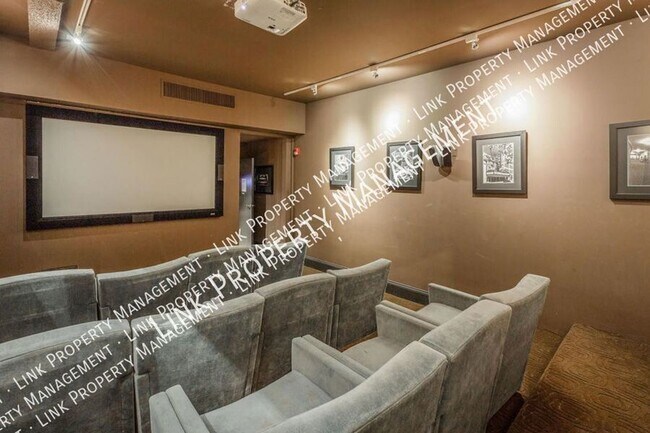 Building Photo - 1131 Stringers Ridge Rd