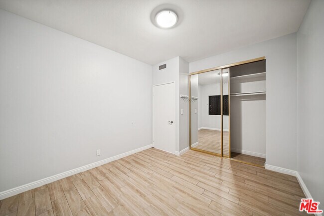 Building Photo - 5751 W Olympic Blvd